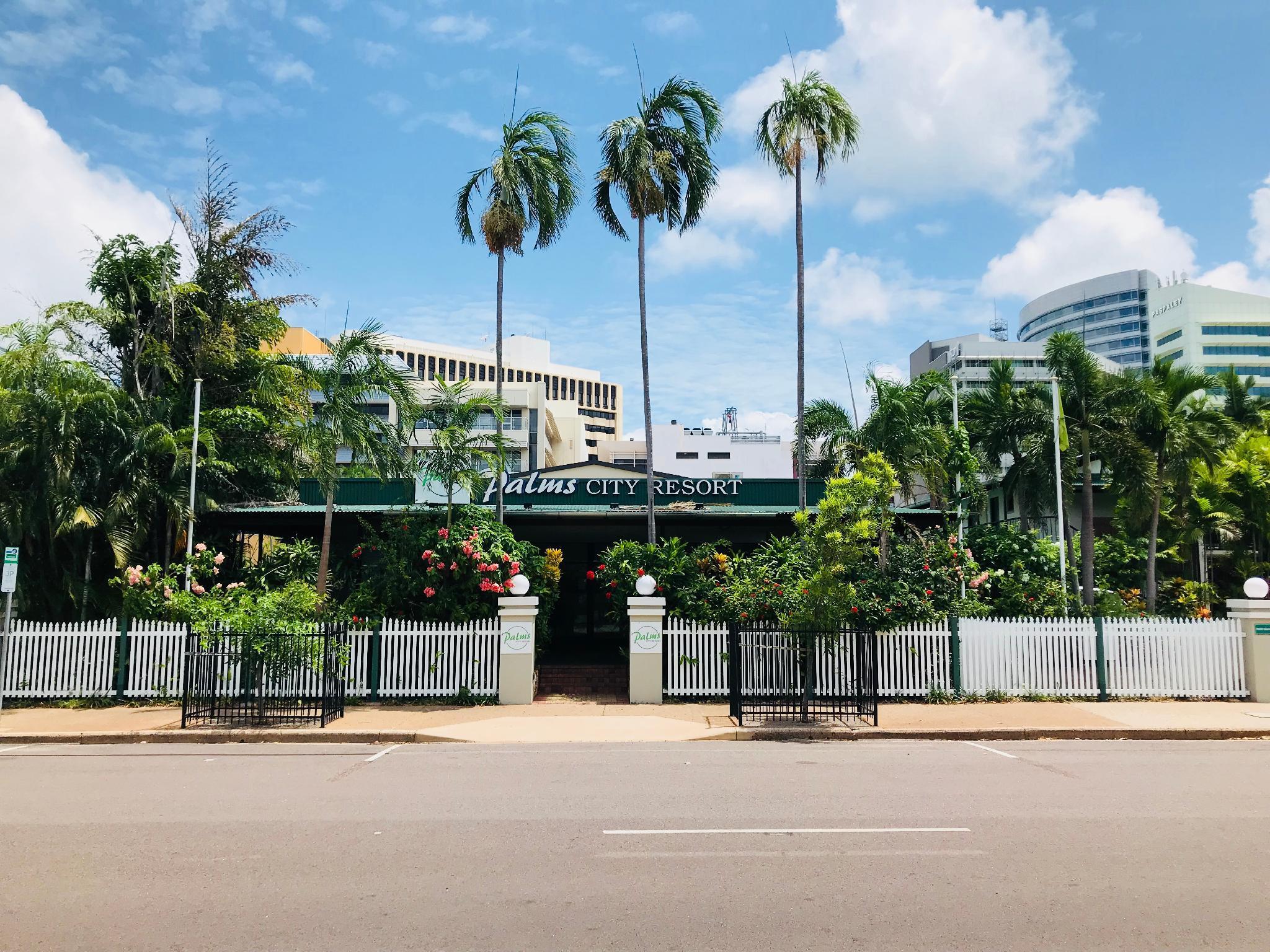 Palms City Resort Darwin Exterior photo